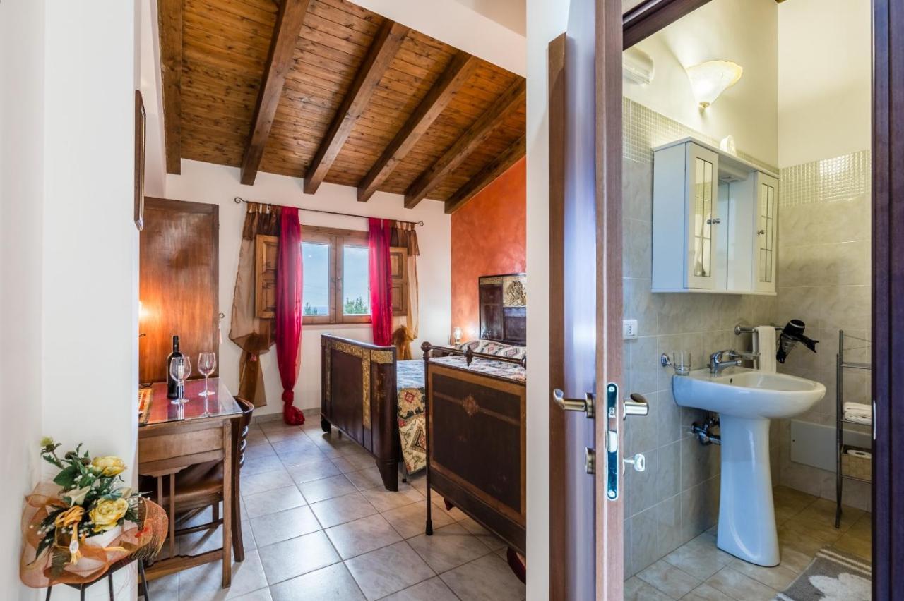 Monte Criscione Farm stay *